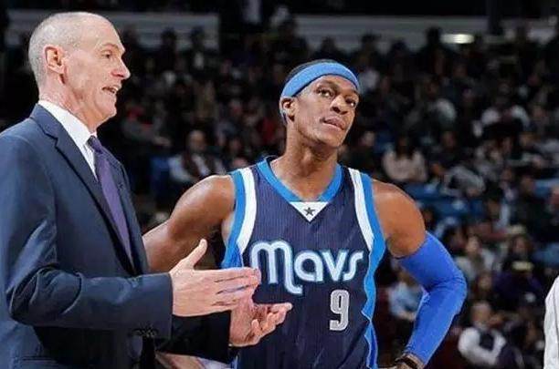 两人将在新 两人将在新