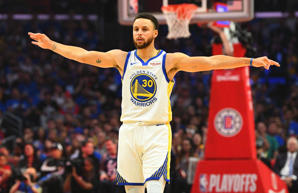 每场比赛都 每场比赛都