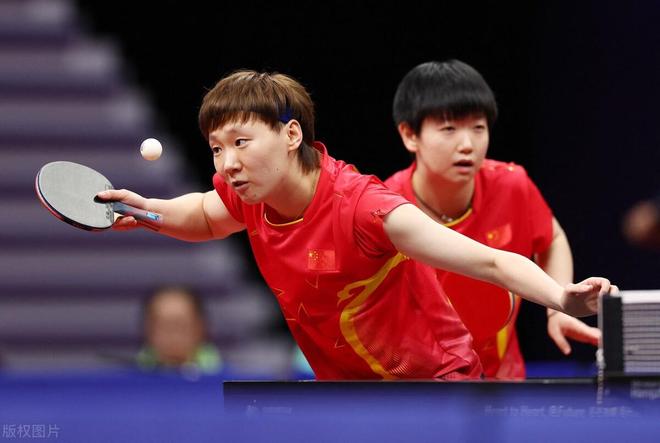 际舞台上分 际舞台上分